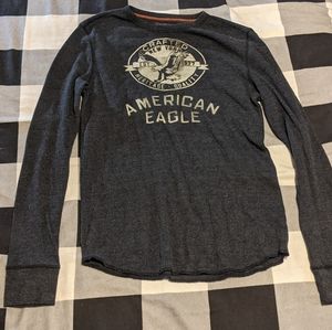 men's American Eagle long sleeve crew shirt